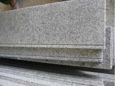 Žulové okenní parapety